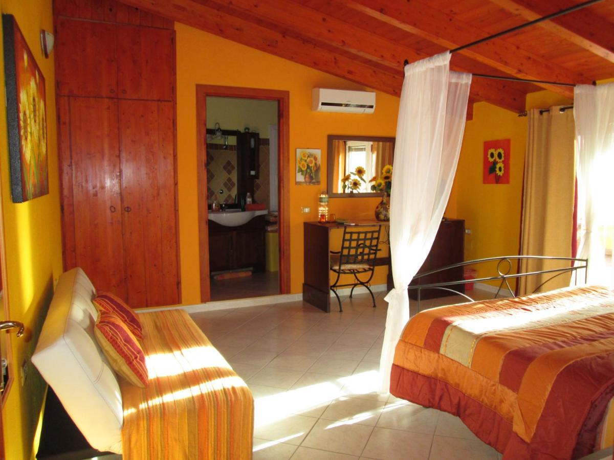 B&B Le Terrazze Isola Di S. Antioco SantʼAntìoco Buitenkant foto