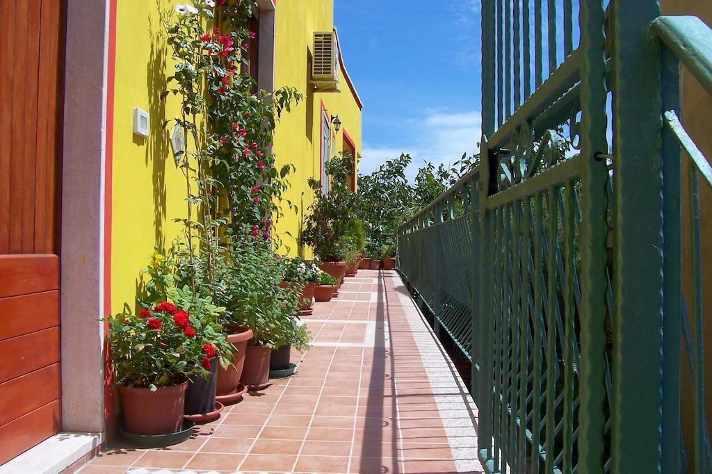 B&B Le Terrazze Isola Di S. Antioco SantʼAntìoco Buitenkant foto